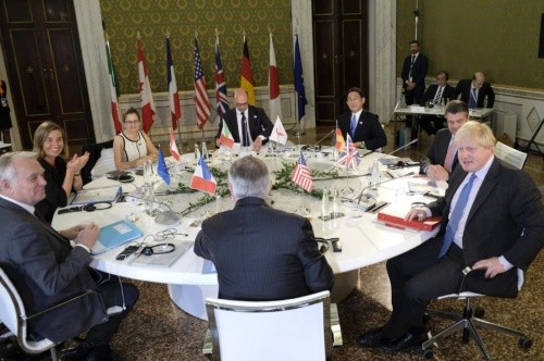 Các ngoại trưởng nhóm G7 họp tại Lucca, Italy.