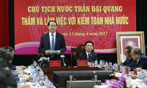 Chủ tịch nước Trần Đại Quang yêu cầu Kiểm toán Nhà nước chủ động kiểm toán các ngành, lĩnh vực dễ phát sinh tiêu cực, tham nhũng. 