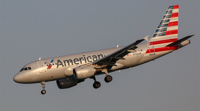Máy bay hãng American Airlines.