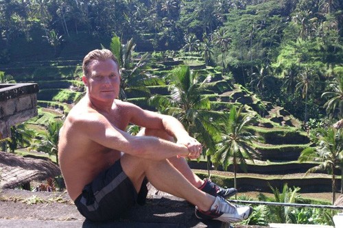 Andrew được điều trị tại bệnh viện địa phương ở Bali 2 tuần rồi mới xuất viện. Ảnh: Mirror.