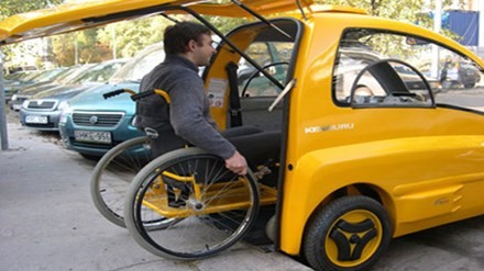Một mẫu ô tô cho người khuyết tật được sản xuất và bán tại Mỹ