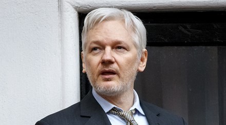 Ông trùm WikiLeaks Julian Assange
