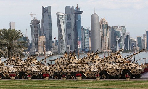 Xe tăng Leopard của quân đội Qatar trong một buổi diễu binh tại Doha. Ảnh: Sputnik.