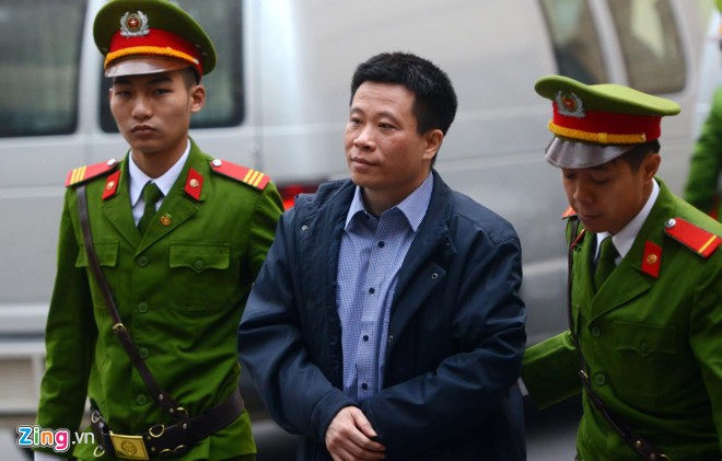 Hà Văn Thắm tại phiên tòa hồi tháng 3. Ảnh: Anh Tuấn.