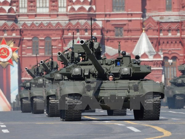 Xe tăng T-90 của Nga trong lễ duyệt binh kỷ niệm 71 năm Ngày Chiến thắng tại Quảng trường Đỏ ở thủ đô Moskva ngày 9/5. (Nguồn: EPA/TTXVN)