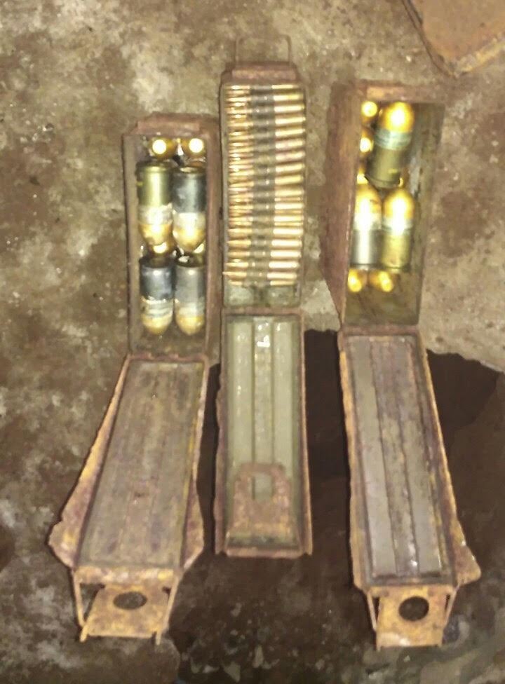 Số đạn pháo được phát hiện dưới nền nhà ông Thảo đã được thu gom.