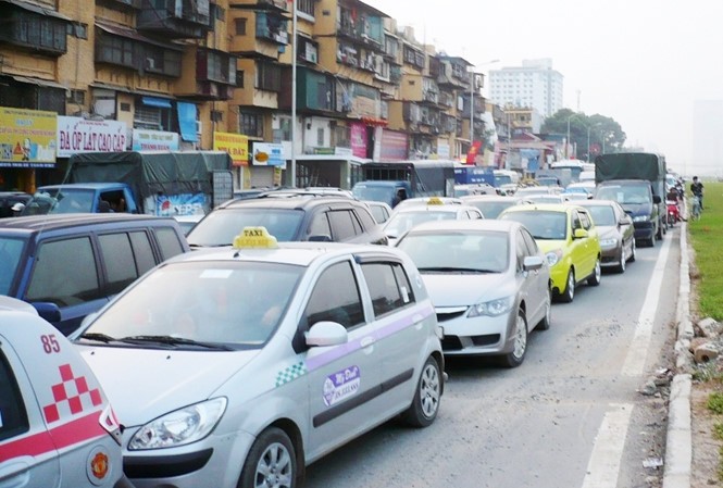 Ảnh minh hoạ: Taxi Hà Nội hoạt động trên đường