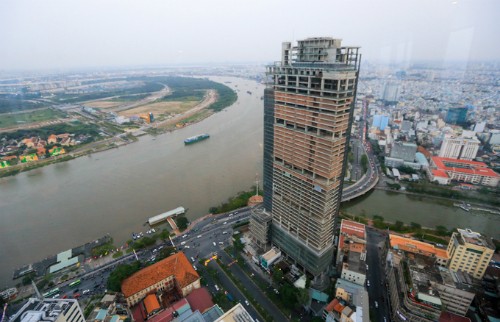 Dự án phức hợp Saigon One Tower bị VAMC thu giữ để xử lý nợ. Ảnh: Quỳnh Trần