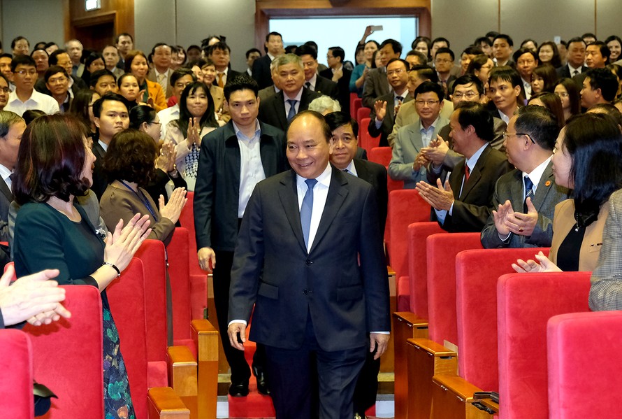 Thủ tướng Nguyễn Xuân Phúc dự Hội nghị triển khai kế hoạch công tác năm 2018 của Tổng cục Thống kê. Ảnh: VGP/Quang Hiếu