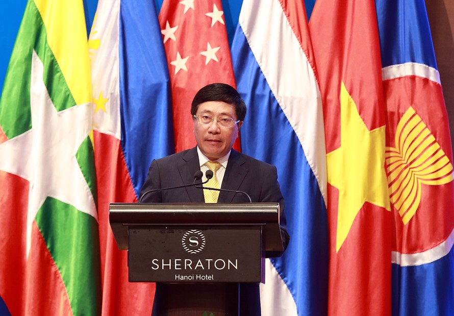Phó Thủ tướng, Bộ trưởng Bộ Ngoại giao Phạm Bình Minh phát biểu tại hội thảo - Ảnh: VGP/Hải Minh