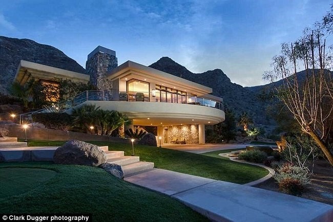 Căn biệt thự được đồn đoán thuộc sở hữu của Obama tại Rancho Mirage. Ảnh: Latimes