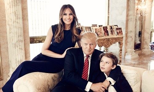 Melania Trump, phu nhân của Tổng thống đắc cử Donald Trump cùng cậu con trai út Barron Trump. Ảnh: People
