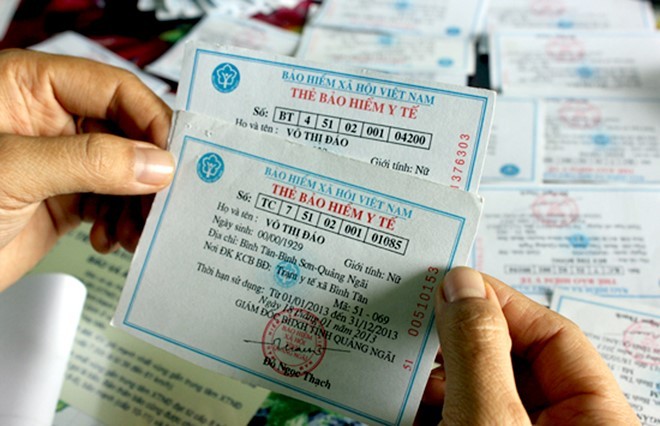 Thẻ bảo hiểm từng cấp trùng lặp ở Quảng Ngãi năm 2013.