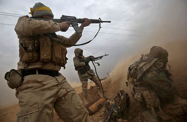 Binh sĩ Iraq trong một chiến dịch bao vây căn cứ của IS. Ảnh: AFP.