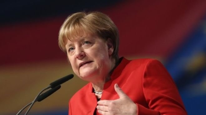 Thủ tướng Đức tán thành việc cấm mạng che mặt ở những nơi nhu trường học, tòa nhà chính phủ - Ảnh: AFP
