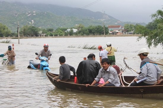 7 người chết do mưa lũ miền Trung