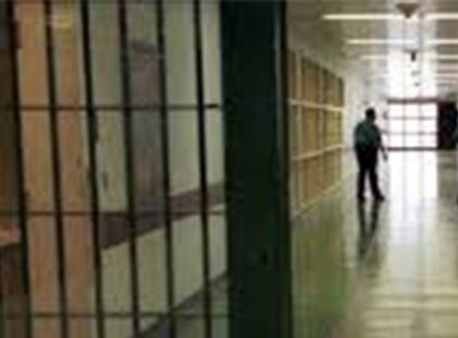Hai phạm nhân cạy cửa nhà giam ở Bạc Liêu vượt ngục