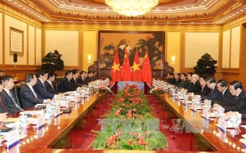 Tổng bí thư Nguyễn Phú Trọng hội đàm với Tổng bí thư, Chủ tịch Trung Quốc Tập Cận Bình. Ảnh: TTXVN .