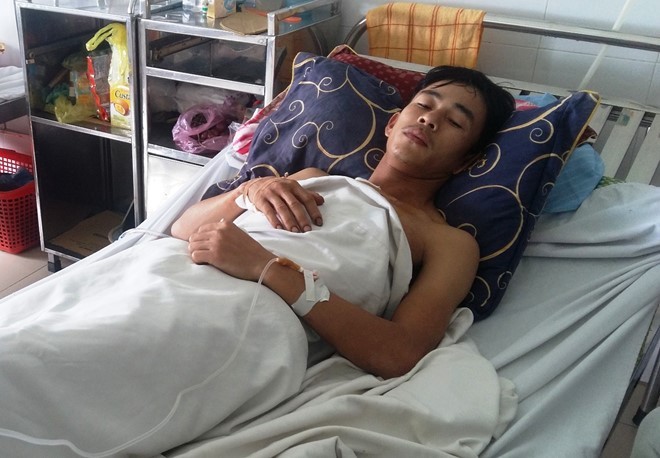 Trần Văn hiệp đang điều trị tại Bệnh viện đa khoa Nghệ An. 