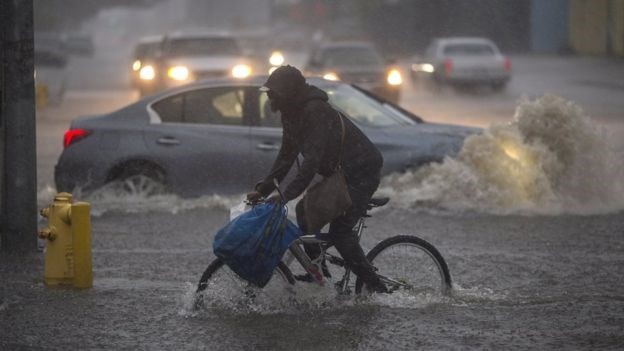 Cảnh ngập lụt ở Sun Valley, phía nam California. (Nguồn: Getty Images)