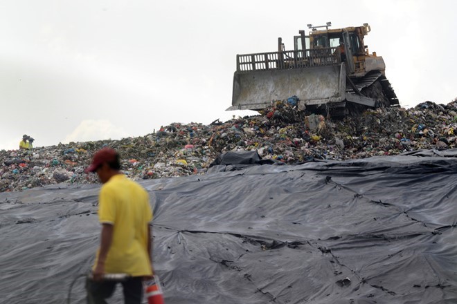 Hiện tại rác thải của TP.HCM chủ yếu xử lý bằng phương pháp chôn lấp ở bãi rác Đa Phước.