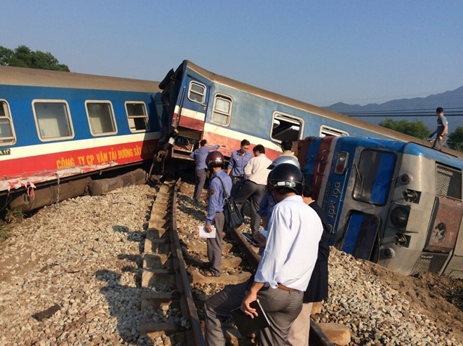 Thời gian gần đây liên tiếp xảy ra các vụ tai nạn đường sắt nghiêm trọng. Trong ảnh là vụ tai nạn xảy ra ở xã Lộc Thủy (huyện Phú Lộc, tỉnh Thừa Thiên - Huế) khiến 3 người tử vong, 4 người bị thương vào ngày 20/2 vừa qua. 