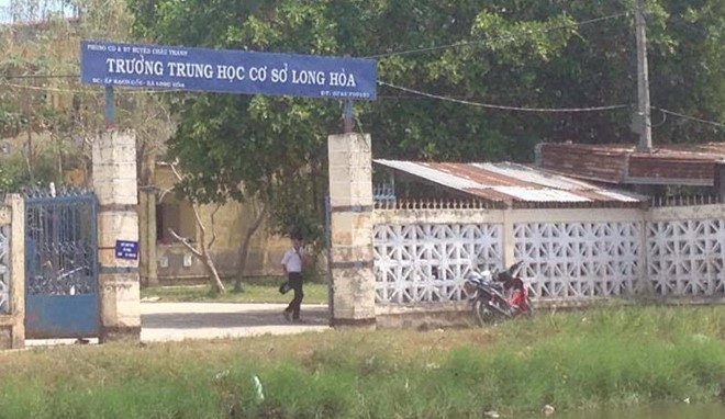 Trường THCS Long Hoà, nơi xảy ra sự việc. 