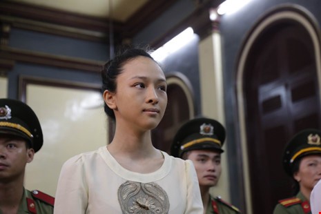 Hoa hậu Phương Nga tại phiên tòa tháng 9