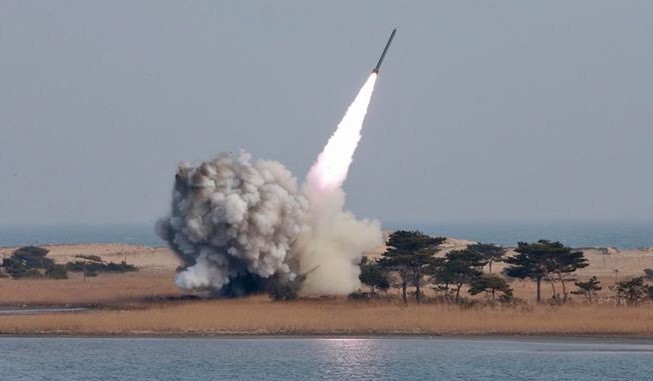 Một vụ phóng tên lửa của Triều Tiên. Ảnh minh họa: Reuters