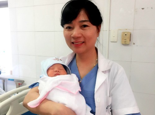 Bác sĩ Nguyễn Thị Nhã, Trưởng Trung tâm hỗ trợ sinh sản chia sẻ thành công của ca đông trứng này mở ra cơ hội làm mẹ cho nhiều phụ nữ. Ảnh: BV.