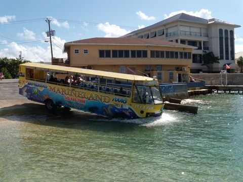 TP.HCM mở thêm tuyến buýt sông từ quận 1 đi Phú Mỹ Hưng