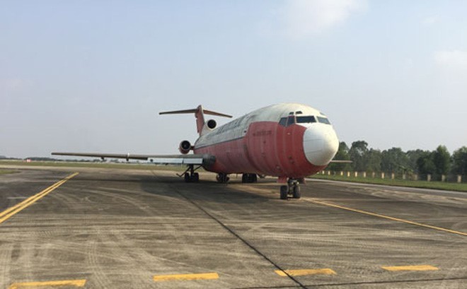 Máy bay bỏ không tại sân bay Nội Bài 10 năm. Ảnh: Cục Hàng không Việt Nam. 