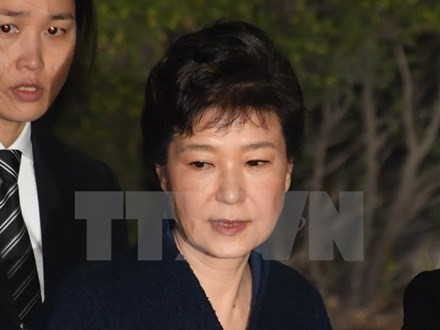 Cựu Tổng thống Hàn Quốc Park Geun-hye sau phiên thẩm vấn tại Tòa án Quận Trung ương Seoul. (Nguồn: AFP/TTXVN)