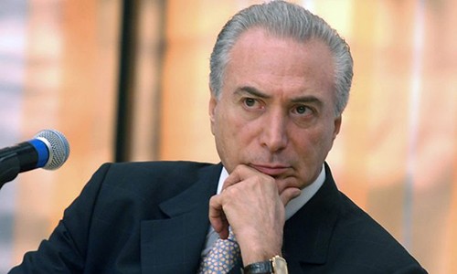 Những cáo buộc Tổng thống Termer nhận hối lộ gây biến động kinh tế lớn tại Brazil.