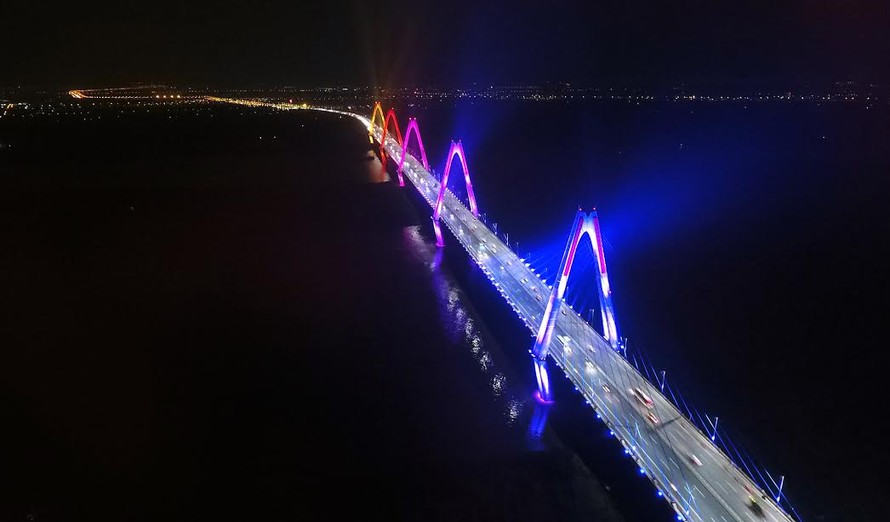 Cầu Nhật Tân 