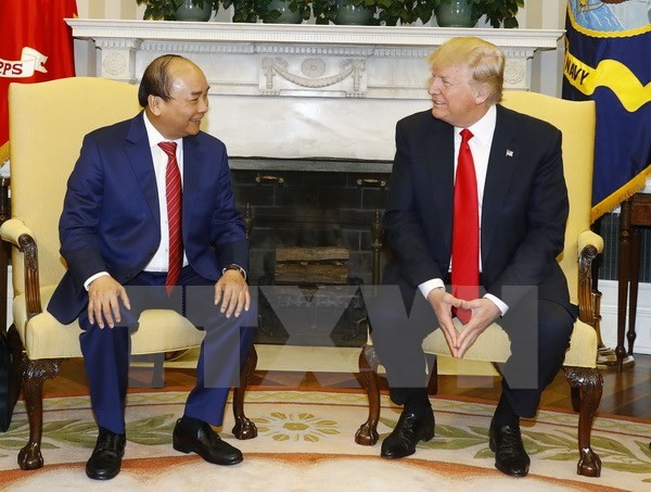 Thủ tướng Nguyễn Xuân Phúc và Tổng thống Hợp chúng quốc Hoa Kỳ Donald Trump. 