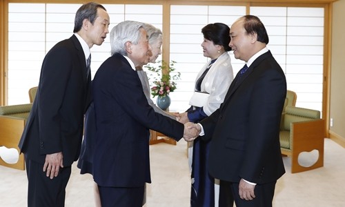 Thủ tướng Nguyễn Xuân Phúc và phu nhân hội kiến Nhà vua và Hoàng hậu Nhật Bản. Ảnh: TTXVN.