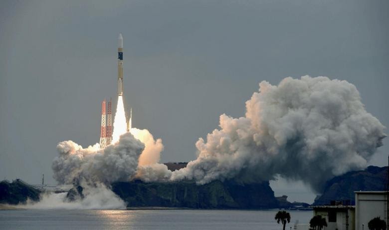 Một chiếc tên lửa H-IIA, mang theo một vệ tinh Michibiki 2 vào ngày 1/6.