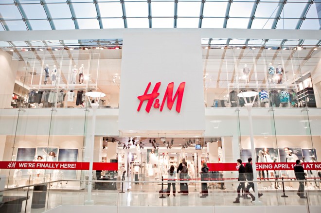 Mô hình một cửa hàng H&M tại nước ngoài. 