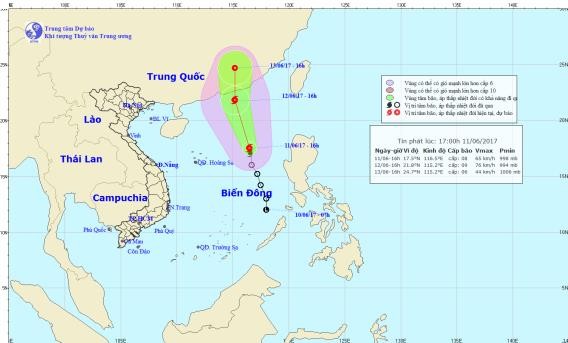 Hướng di chuyển của áp thấp nhiệt đới trên Biển Đông. Ảnh: NCHMF.