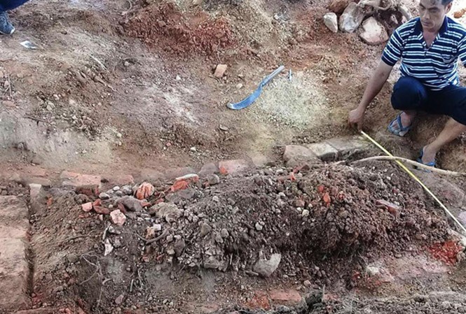 Hội đồng Trị sự Nguyễn Phước Tộc và con cháu mong muốn xây dựng lại lăng mộ tại vị trí phát hiện này.