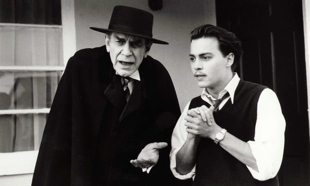 Landau (trái) với Johnny Depp trong phim ''Ed Wood''. (Nguồn: theguardian.com)