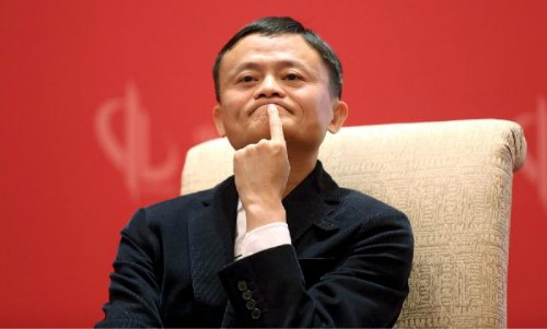Alibaba đang có một số lợi thế hơn để sớm chạm mốc vốn hóa 500 tỷ USD trước Amazon.
