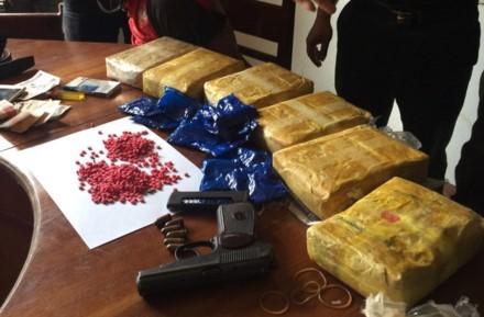 Quảng Trị: Bắt giữ 2 đối tượng người Lào vận chuyển 40.000 viên ma túy 