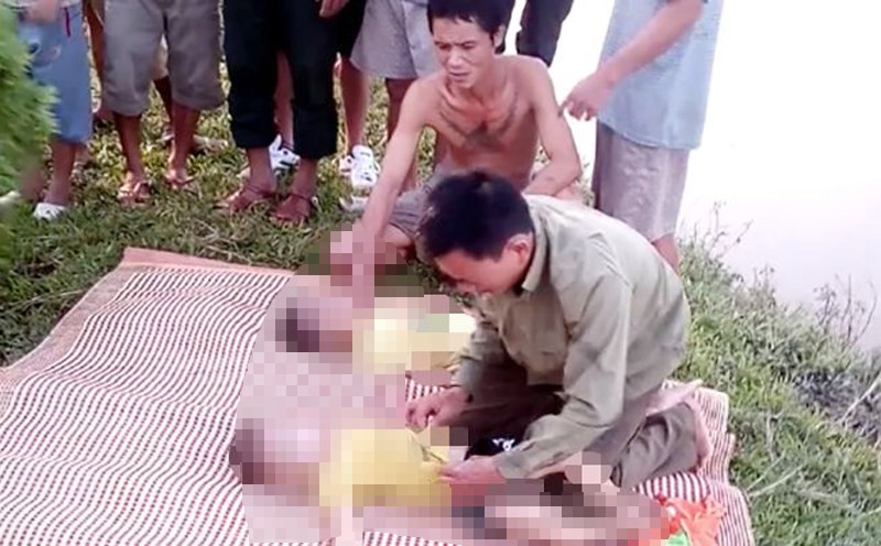 Nghệ An: Rửa chân dưới ruộng, 2 cháu bé tử vong do đuối nước