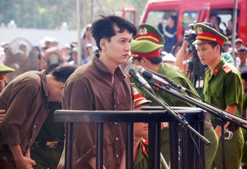 Thủ phạm Nguyễn Hải Dương tại phiên tòa xét xử vụ thảm sát tại Bình Phước. Ảnh: Vietnamnet