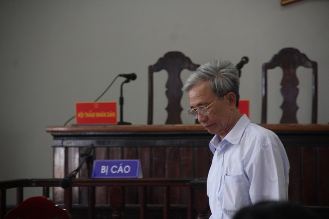Bị cáo Nguyễn Khắc Thủy tại phiên tòa. Ảnh: Dân trí