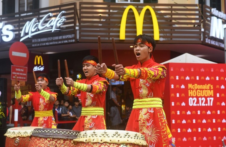 Báo quốc tế đưa tin sự kiện McDonald's khai trương tại Hà Nội 