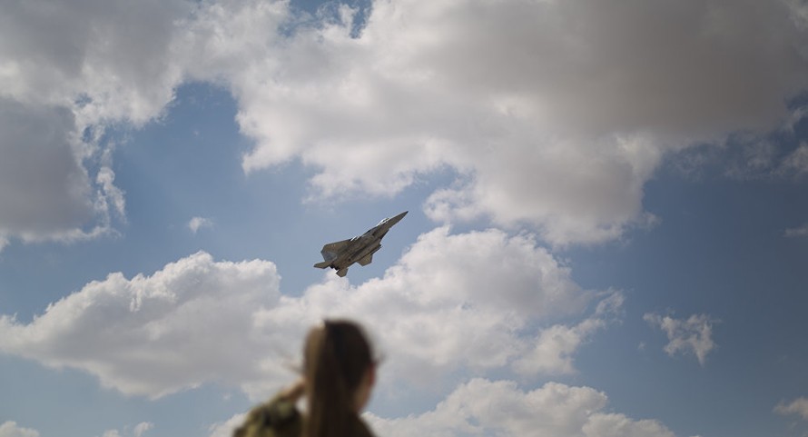 Chiến sự Syria: Hệ thống phòng không của Syria bắn hạ máy bay F-16 của Israel