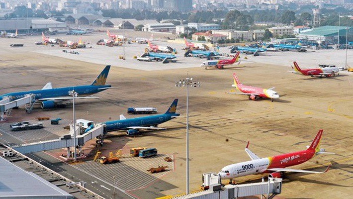 Sân bay Tân Sơn Nhất hiện đang dần quá tải.